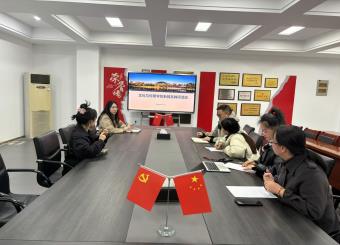 122cc太阳集成游戏新闻系开展“科研反哺教研”主题教研活动